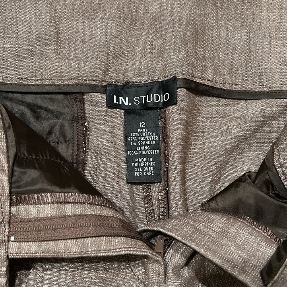 I.N. Studio Cropped Dress Pants - Picture 4 of 6
